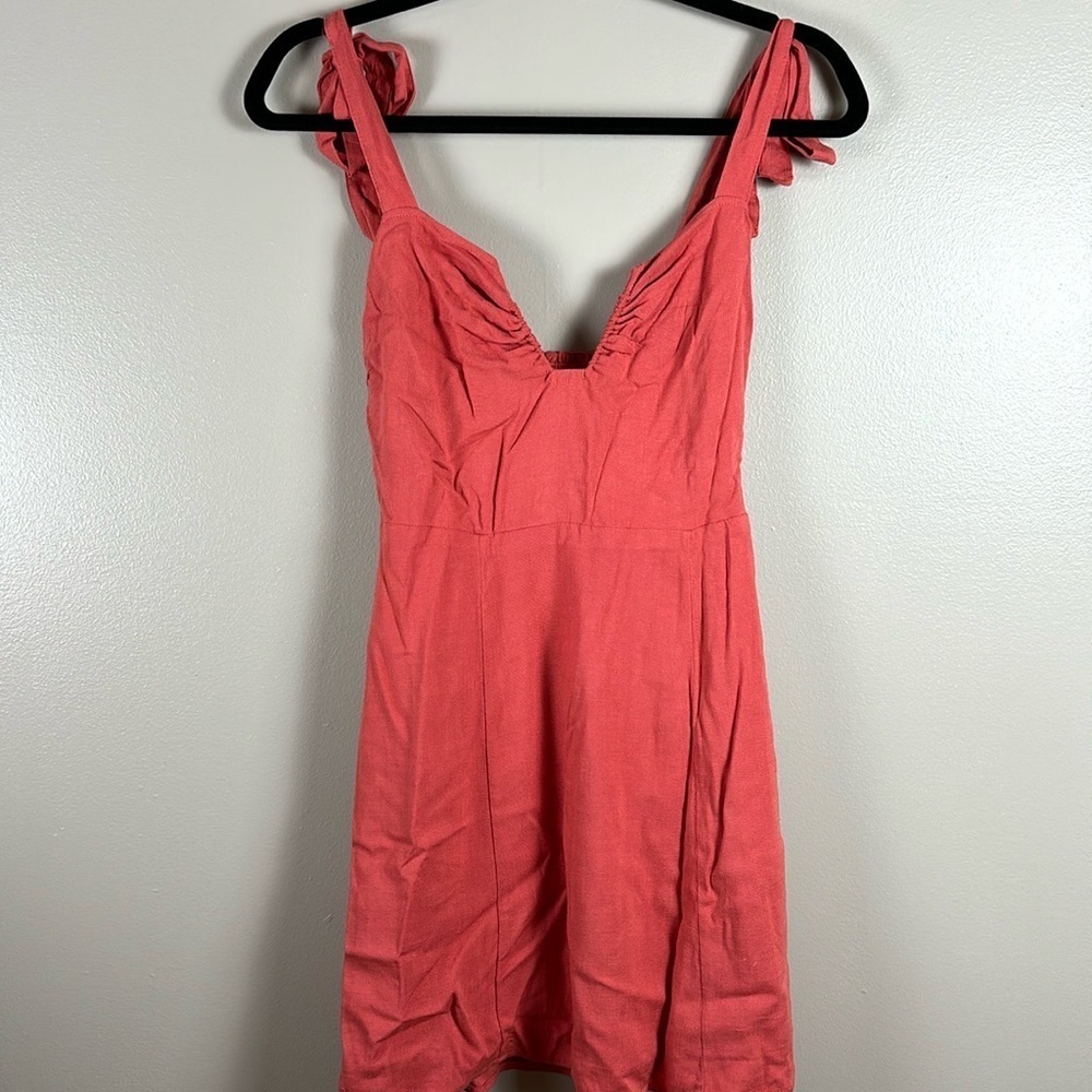 ☀️NWOT Forever 21 Tie Strap Dress